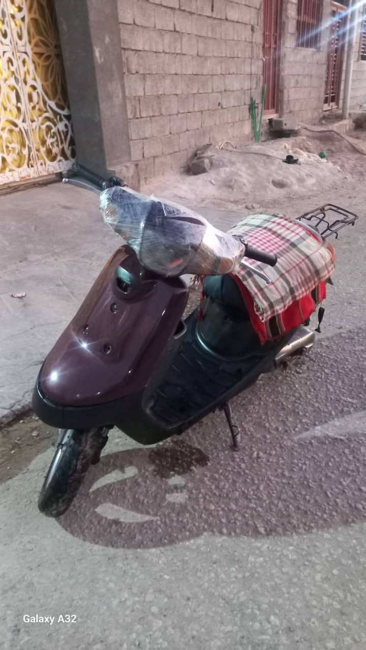 السلام عليكم دراجه بطه للبيع مكينه مفتوحه مره وحده شرط شلعه و معدل و نعومه شاصي مكفول كهربائيات كله شغاله عده السلف عوزه باتري العنوان كربلاء( رابط الزبيليه مقابيل مجمع العتبه العباسيه) السعر 275 و بيه مجال للستفسار *********** او واتساب
