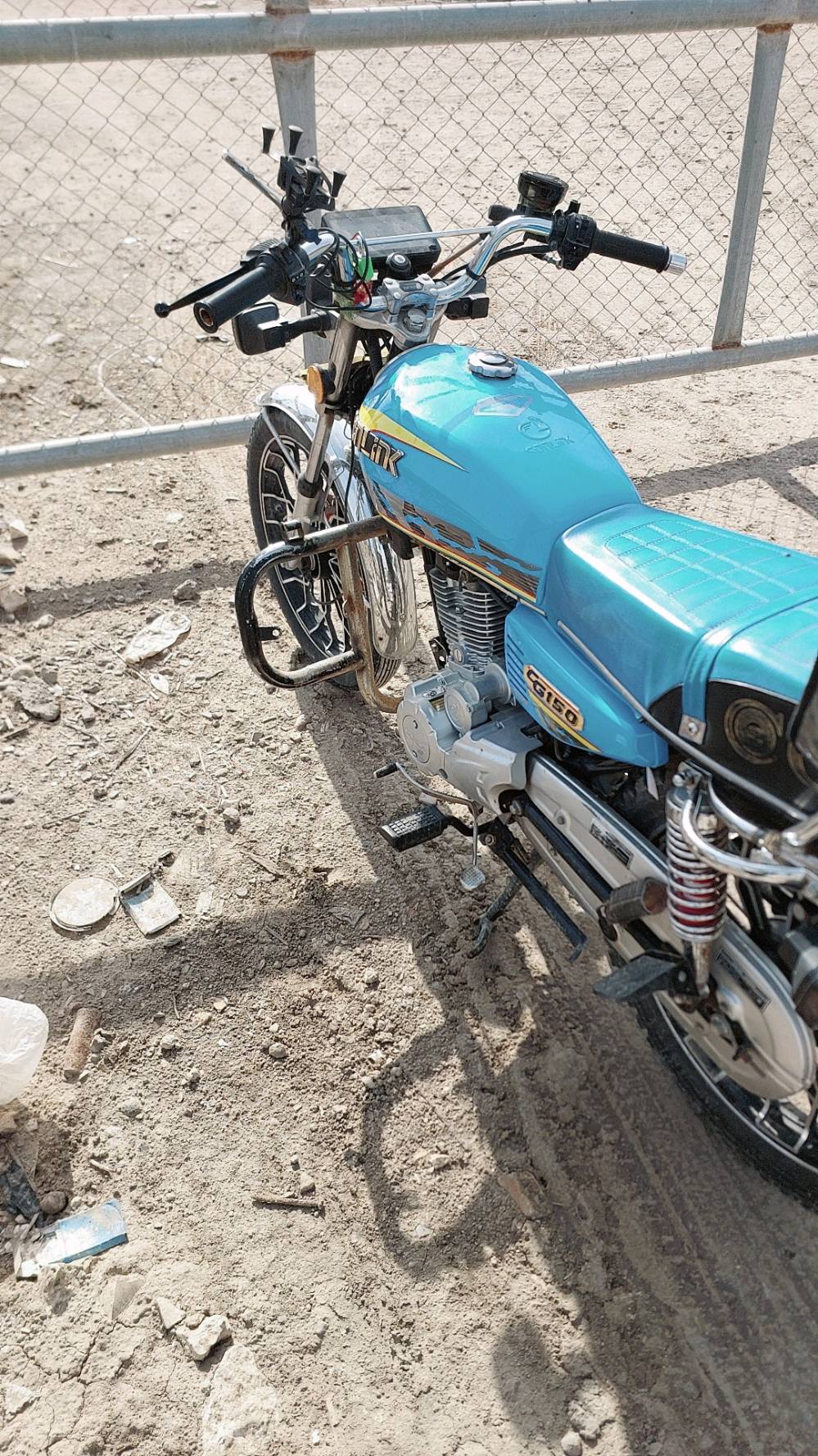 دراجه سونك لبيع 
مكان ناصريه مركز
دراجه سكنر ورقتين
مجمع الكرار موديل24
كفاله عامه من كلشي