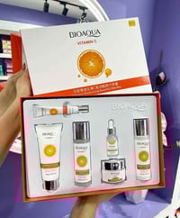 بوكس فيتامين C • BIOAQUA كوري • ٦ قطع