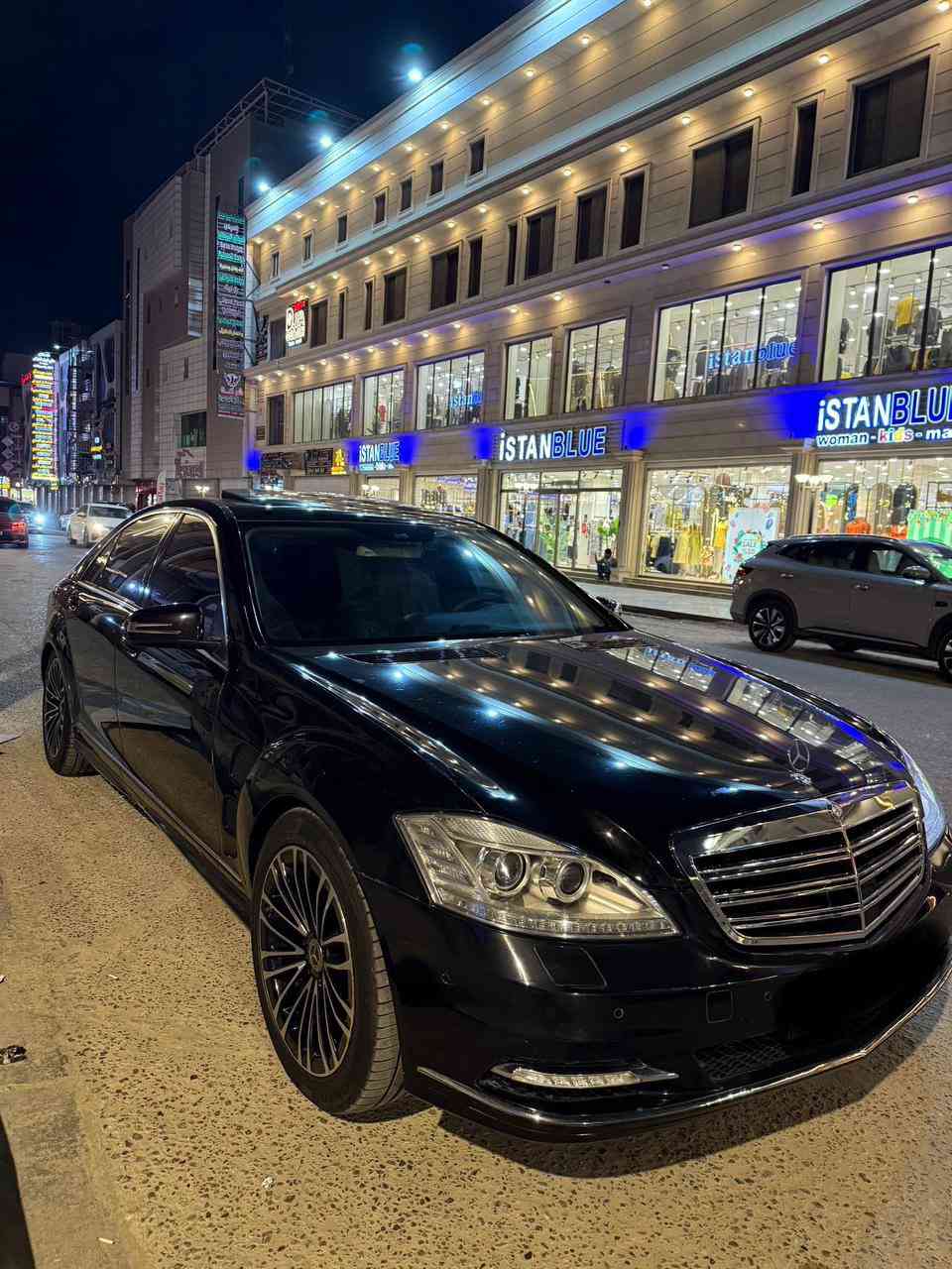 السلام وعليكم
مرسيدس S550 لارج وارد يابان 
موديل 2009 السياره جاهزه 
ماشيه 100
تخم تاير جديد باتري جديد 
حداده 100/100 
كفاله من كص والعشائر 
السعر اتصل وتدلل
مكان السياره بصره
 ***********اتصال 
***********وتساب
