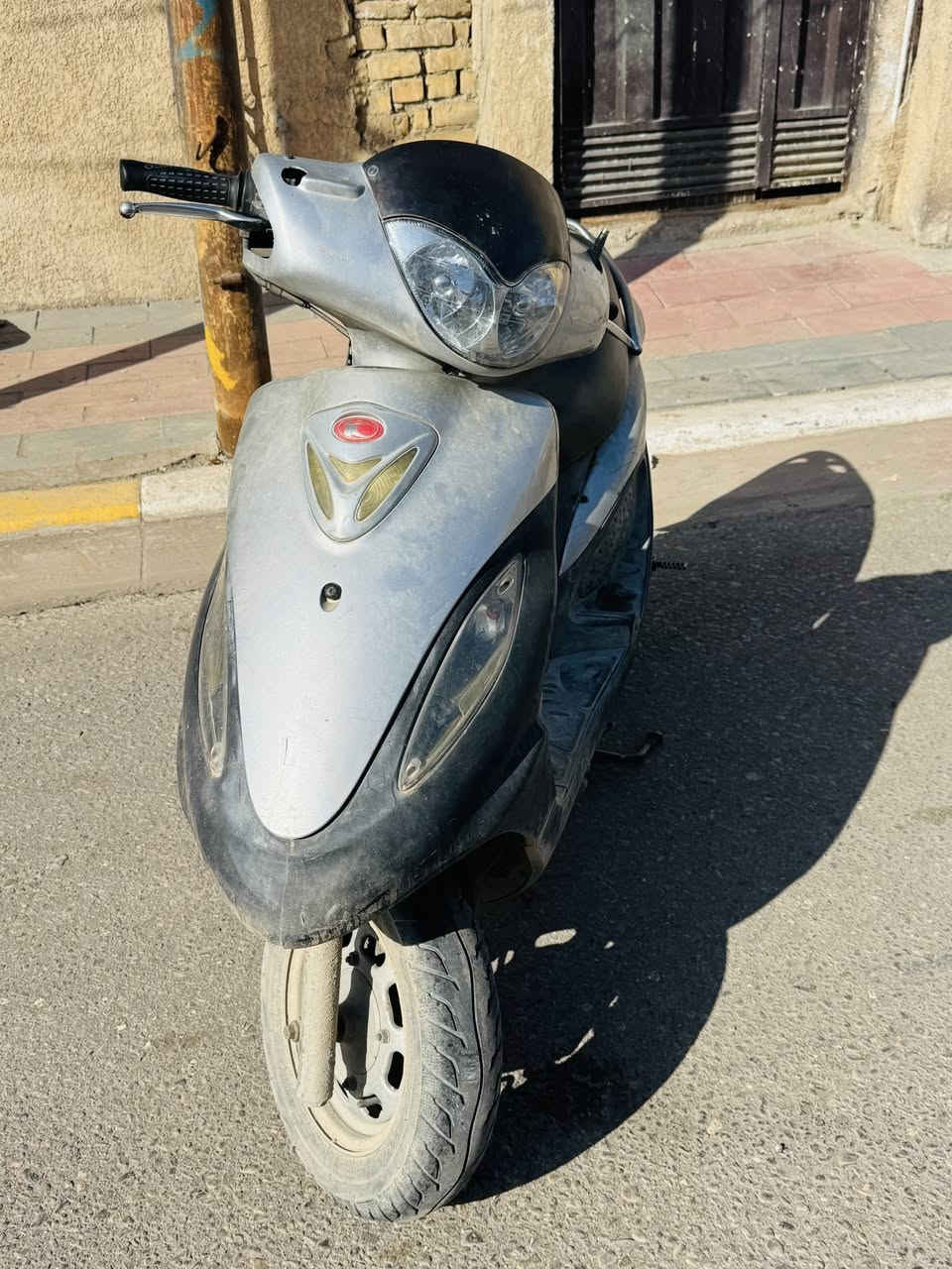 سلام عليكم كامكو ياباني للبيع كابريتر بيه خيط بخار لشراي ***********
