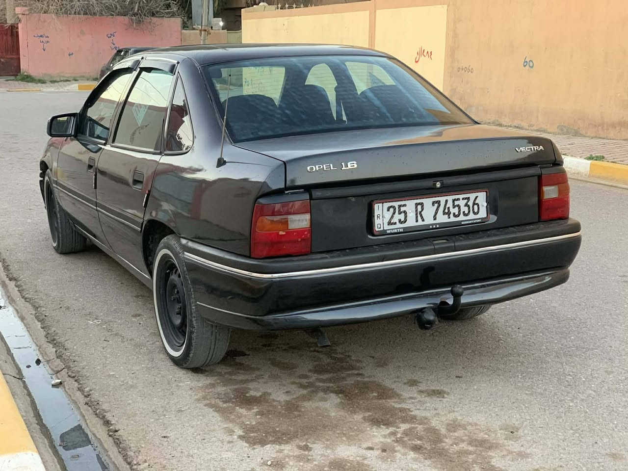 اوبل فكترا 
موديل1993
رقم كركوك جديد 
دفتر بانزين 
صبغ عام جماليه 
حجم 1600 باور قايش عريض
عنوان طوز خرماتو 
سعرها39
رقم ***********
