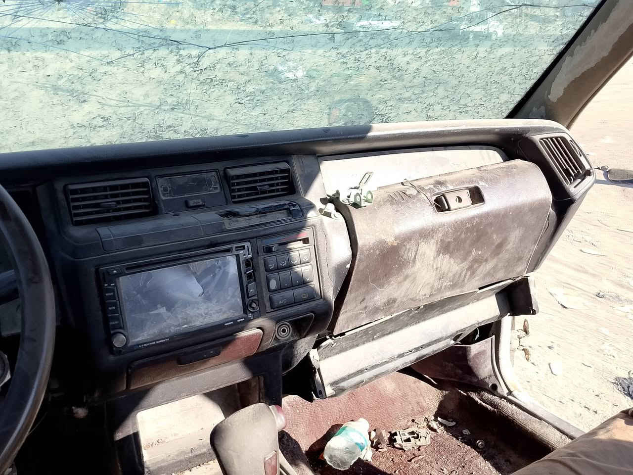 سلام عليكم يوجد دشبول سيدان كامل جديد البيع ***********ملاحضه شتري سيارت تصقيط
