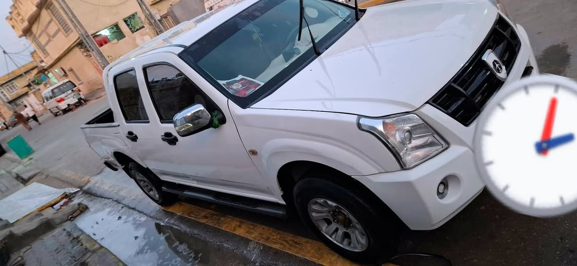 السلام عليكم للبيع بيكم جنبي صيني دبل قماره مكينه وكير وتبريد واكسل بلجيس وكهربائيات خير من الله تخم تاير صدر امامي وخلفي نضيفات توجد ضربه بيها بلجاملغ الايسر ع كد شبر ونص البنيد مصبوغ كان بي جراد دعاميه خلفيه مال افلاونزه سياره جديده تحويل ثانيوم سنويه لل29 لوحات انكليزي بغداد بااسمي مكان السياره كوت مركز المدينه السعر 65 وبيها مجال  ‏‪***********‬‏
