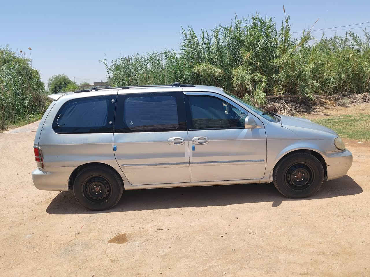 كيا سيدونا للبيع موديل 2002 محرك 3000 كاز بم ونوزل رقم بغداد دولي بسمي مداور ثاني يوم سنويا ل 28 تبريد مركزي 3 قطع  7 راكب  شاشه كامره كير تماتيك 
مكان سياره سماوه استفسار ***********
