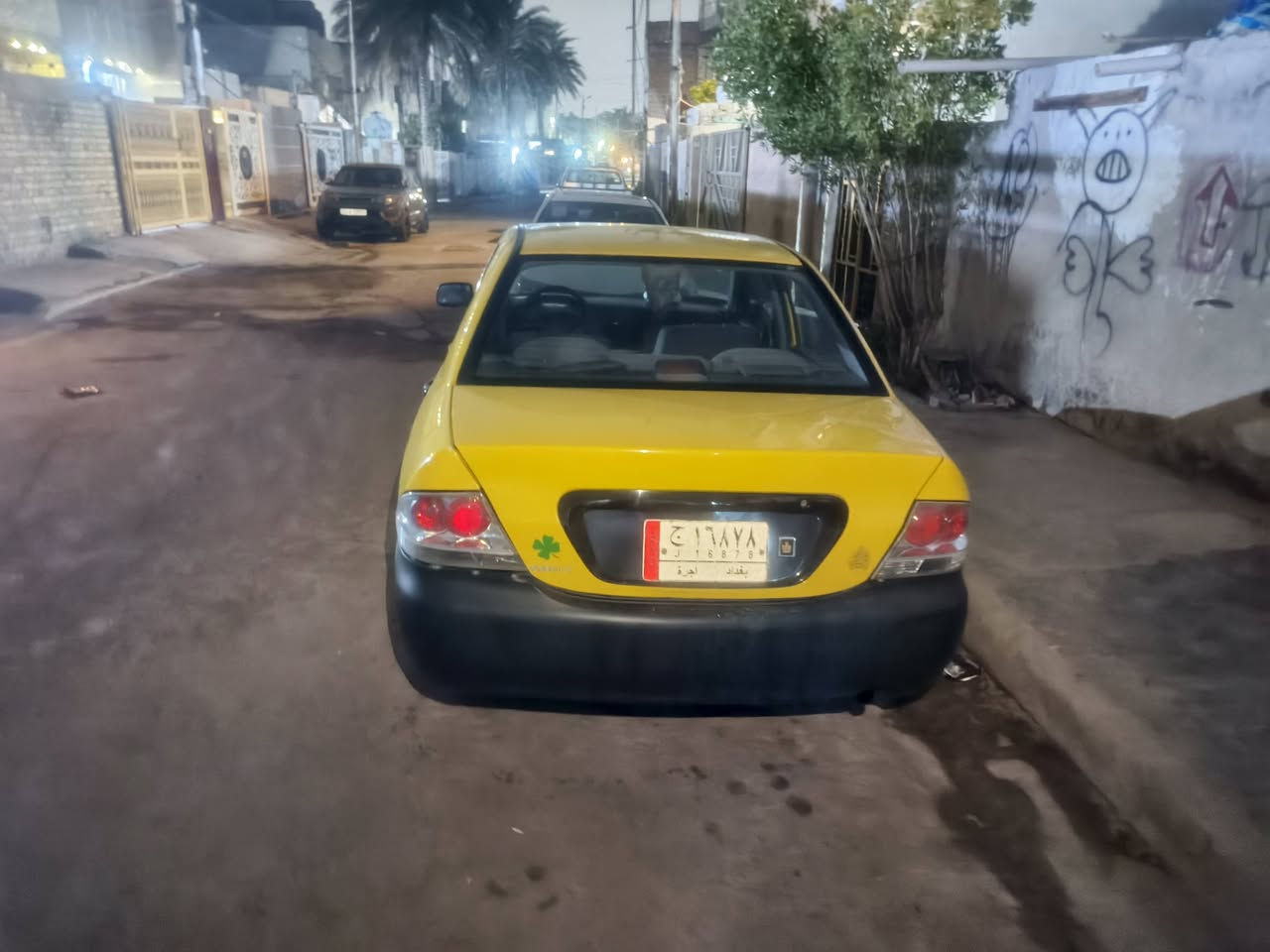 كل عام وانتم بخير
من رخصه الادمن لانسر للبيع موديل 2009
لانسر صدر امامي اليوم كملته وغراض صدر خلفي موجودات ما مطلوبه لا هيئه ولا غرامات وحره من المصرف بدون هلالات سياره نضيفه وحلوه تعال وشوف بعينك البنيد شوفت عينكم مبدل اسود اصلي بلادي بس صبغ عضمه السياؤه حلوه والمكينه تنقص بس خير من الله تدفئه رايدها 65 وبيها مجال  تبريد ***********
