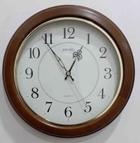 اناقة ساعات السايكو اليابانية.... خشب السنديان....قطر 32.... نظافة ممت...