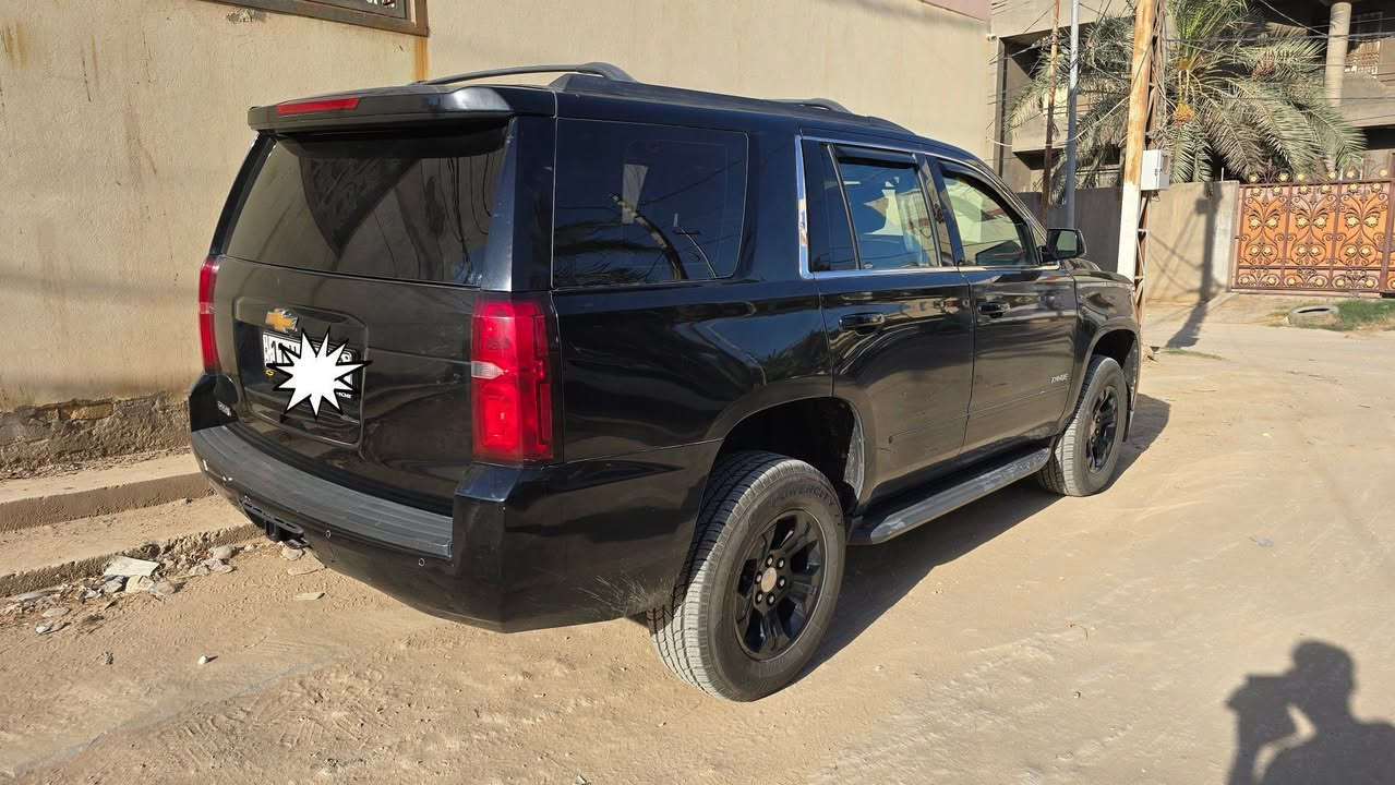 تاهو اسود بأسمي 
2020 
مغير لونها من السلفر، كل تفاصيلها موجوده 
***********
سعر/ 265$
