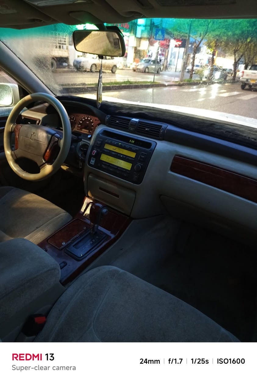 مەلیکە بڕاوە  مەکینەی فیفیتی VVT گێرو مەکینە بەشەرت ناو زەرد دوو دووگمە لایت عیون  سەقفی بەشەرت
35گڵا لەکەلارم ***********
