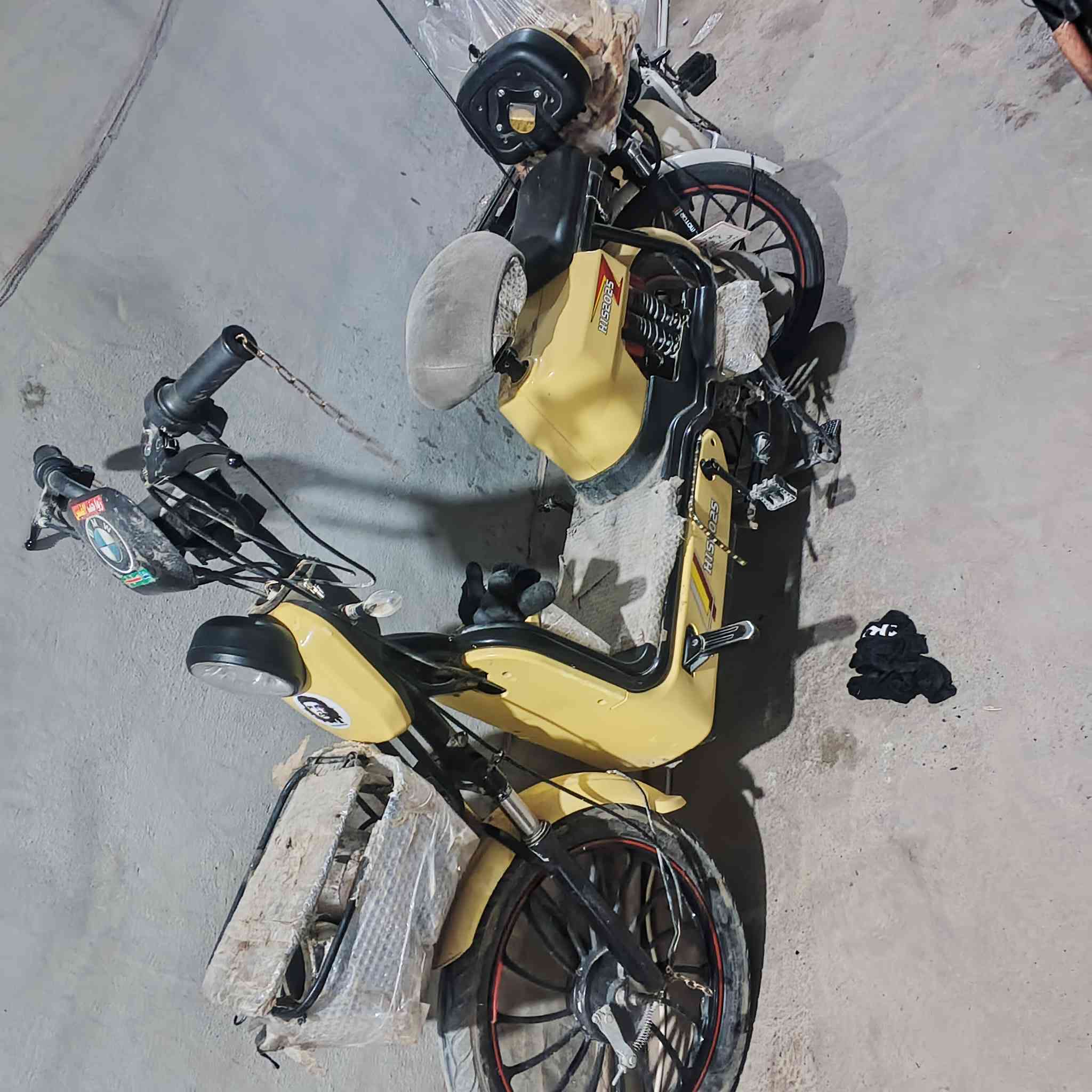 سلام عليكم باسكل لون اصفر لوك اي عيب ما بيها بطاريه نص عمر سعر 375 وبيها مجال شراي خاص مكاني كركوك دوميز حي زوراء 55


**إذا كنت صاحب هذا الإعلان وتريد حذفه لأي سبب، رجاءا أرسل رسالة إلى الدعم الفني**