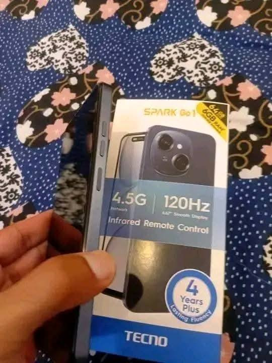 تكنو سبارك كو 1 مستخدم مع غراضه كامله ذاكره 64 رام 4+3 جهاز فول نضافه سعره 90  بي مجال قليل خبرني وتدلل مكاني سوق شيوخ حي لعسكري  ***********
