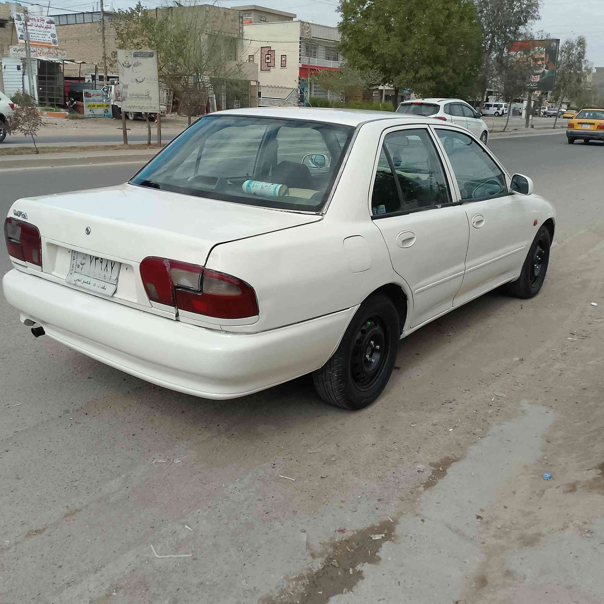 السلام عليكم بروتون ويرا 2001سياره حلوه جاهزة كير اوتوماتيك تبريد شغال السعر 50وبيها مجال بسيط مكاني السيديه ***********
