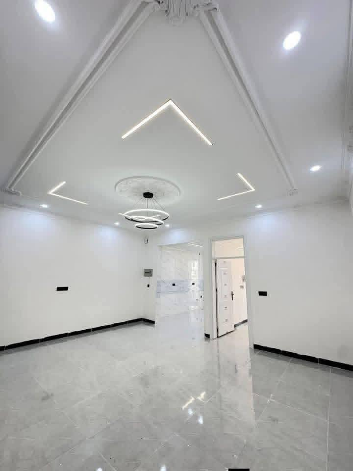 🏠 للإيجار في السيدية
بيت مساحة 180 متر

✨ يحتوي على:

4 غرف نوم 🛏️

مطبخ 🍽️

صالة 🛋️

خدمات 🚿

موقع الاقتصاديين 

📞 للاستفسار أكثر: الاتصال عبر أرقام الاتصال
📲 يوجد واتساب  ***********
***********
