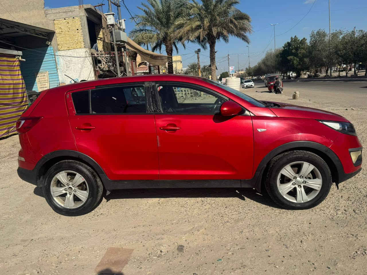 السلام عليكم 
كيا سبورتج 
وارد.. خليجي 
3 قطع صبغ جراد قليل ب قماره بارد خفيف بلبنيد 
 محرك 2000
كير محرك خير من الله 
تبريد ثلج 
صدر امامي خلفي جديد
مراوس او بيع 
مراوس فورتي سيراتو النترا 
بغداد البياع .
استفسار ***********
السعر 122
