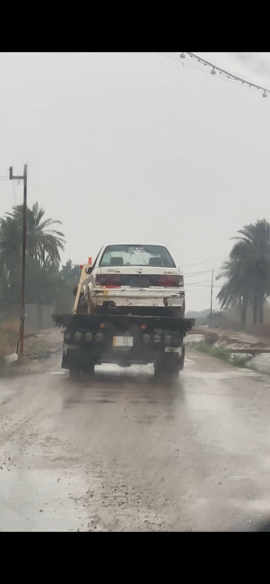 السلام عليكم 
زعرة تفصيخ شتحتاج موجود كشر و داخل
مكينة ٢٥ مفتوح كير اوتو اكسل ٨  عربانة دسك بيهة تنتة جديدة شواصي و لغود وبدنة جدد  مكاني بغداد ***********
