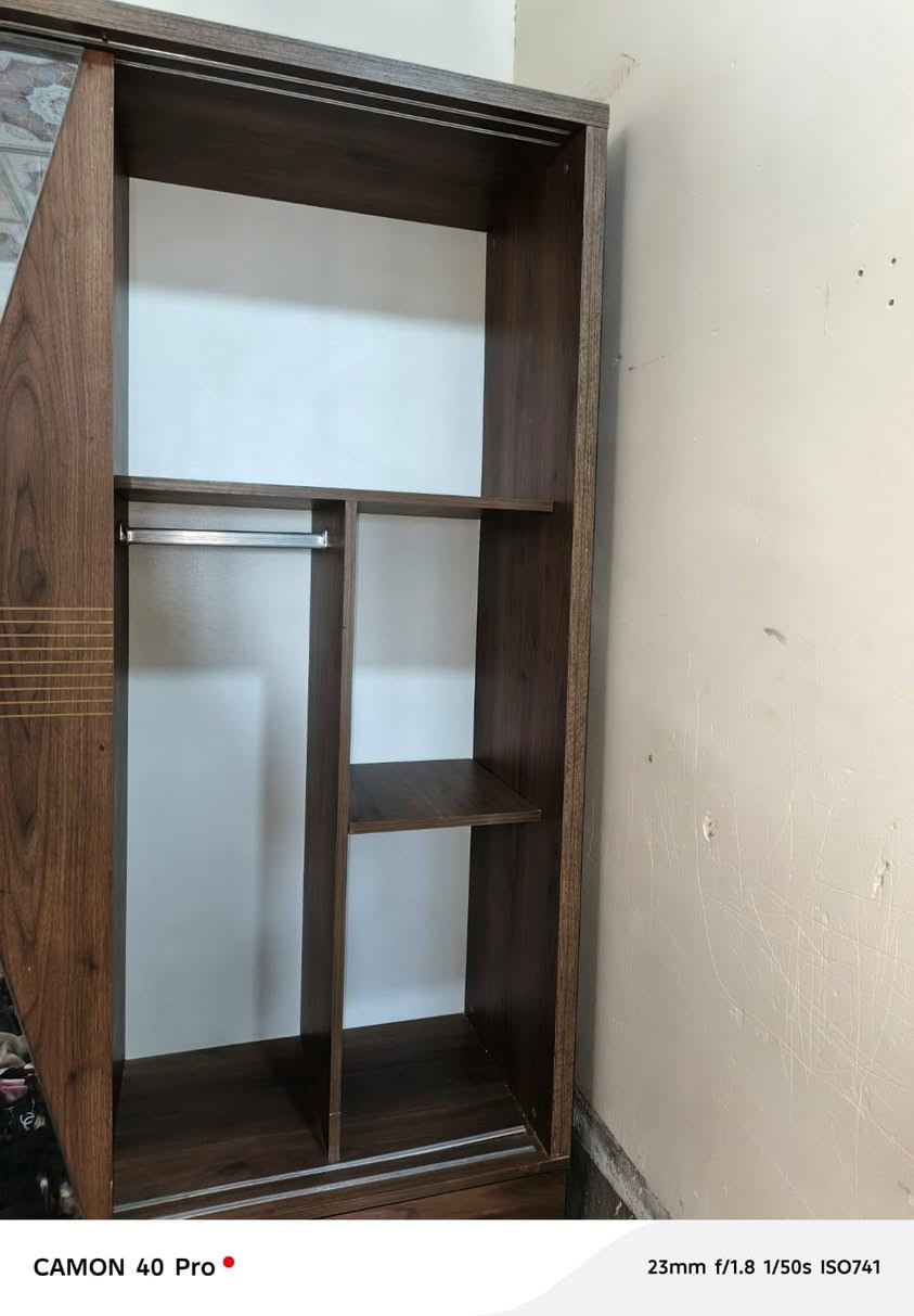 غرفه تركي شبابي نفرين السعر ٣٠٠ نضيفه ***********
