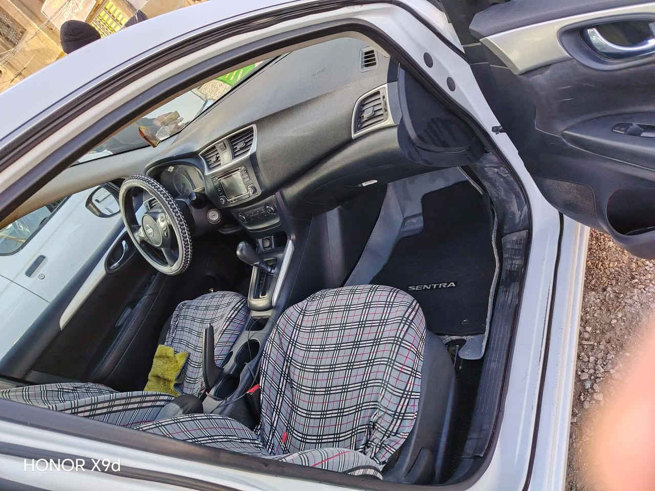 السلام عليكم سياره نيسان سنترا 2018 وارد امريكي حادث جاملغ خلفي رقم نجف باسمي السعر 105مع المجال  العنوان
النجف الاشرف ***********
