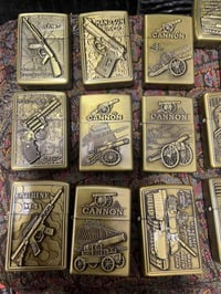 سعر القطعه 5 الاف النقش بارز وليس طبع نظام العمل ف ت ي ل 07709221997