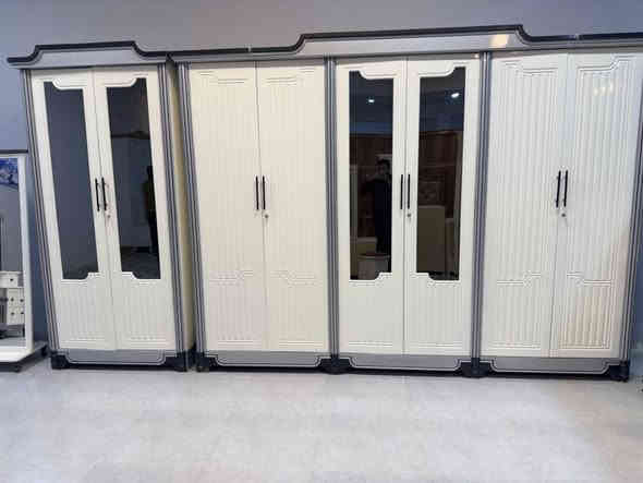 معمل ومعرض البغدادي للاثاث العراقي عنوان قلعه سكر بقرب من مطعم الكويت السياحي 
***********
