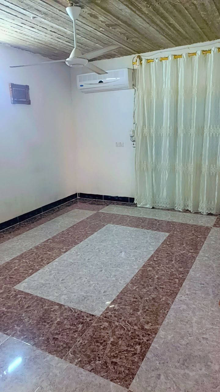 بيت للبيع مساحه ٣١٢م ركن طابو صرف في كركوك حي عسكري مقابل جامع شافعي بيت قديم بيها غرفتين نوم واستقبال وصحيات سعره ٢٢٠ مليون للمزيد من المعلومات اتصال على رقم مبايل ***********

