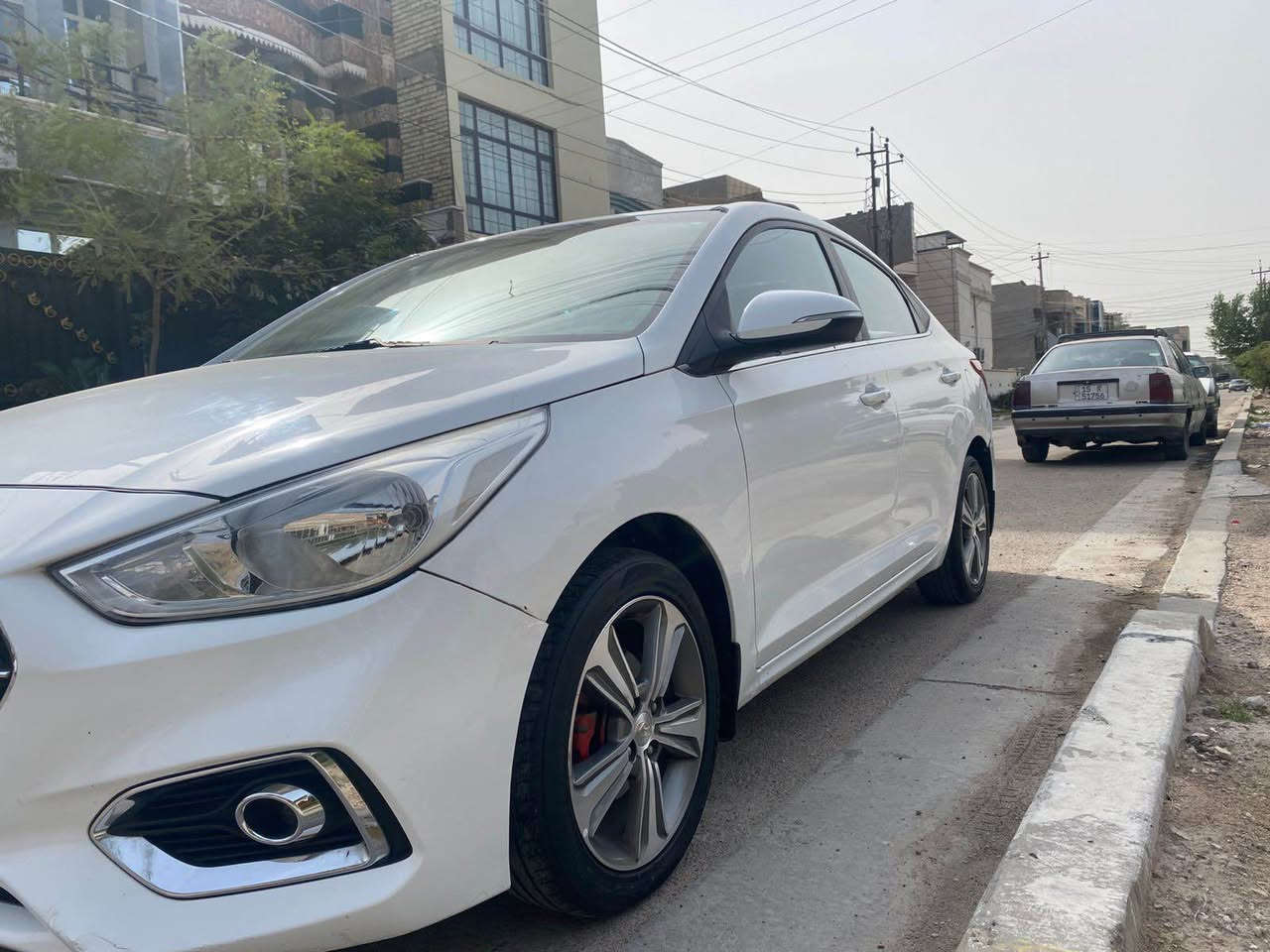 اكسنت خليجي موديل ٢٠١٩ ممشى ٩٣ الف 
سياره مناقصه كلشي تبريد مكينه كير حداده تايرات باتري اي نقص مابيه السياره فول مواصفات محرك ١٦٠٠ بيه فقط نص الجاملغ صبغ الامامي جهت السايق سعر السياره ١٣٢ وبيه مجال مكان السياره النجف رقم :*********** النجف, العراق
