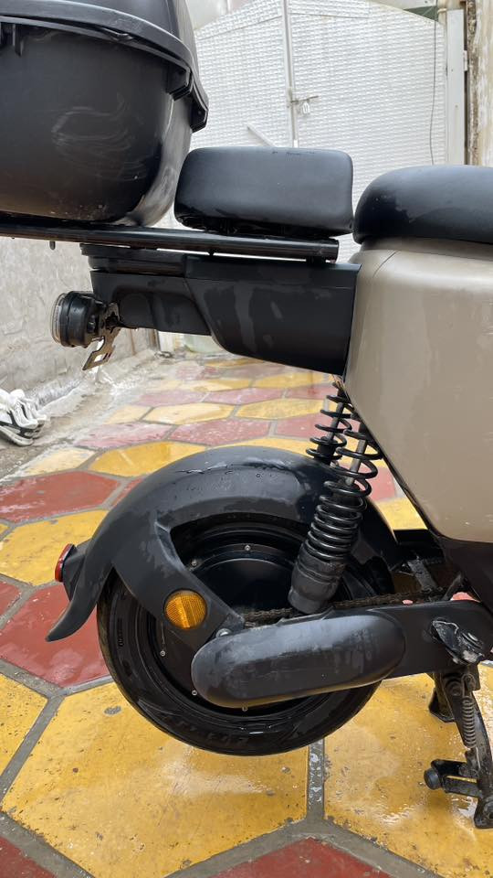 سلام عليكم دراجه شحن للبيع فقط
شركه الاريان 
دراجه 5 بطاريات جدد 
دراجه جديده 
دراجه تخبل 
سرعه حقيقيه 70
سعر 800 بيه مجال 
للاتصال ***********
مكاني بغداد مدينه الصدر
