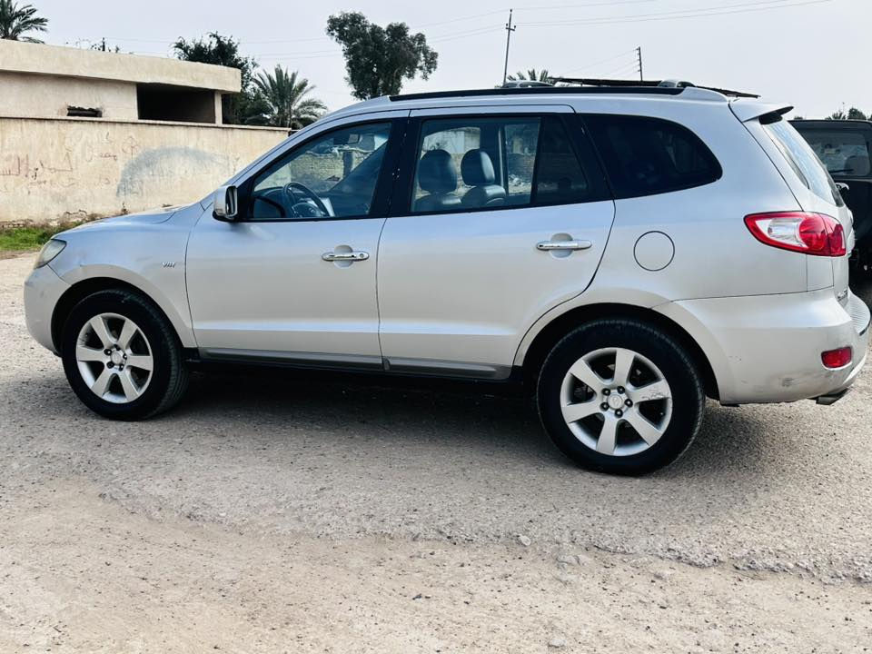 للبيع سنتافي ادوات كاز حصتها وين ما كان
سياره مكصوصه فول مواصفات عدا الفتحه 
7 راكب 
بصمه 
كشنات جلد +تتفئه تبريد 
حداديه جديده تخم تاير 
عينه ليزريه 
زراكات لايت 
تخم تاير جديد حداديه جديده 
السياره جديده حيل مكانها ميسان سعرها 48 بيها مجال قليل للاستفسار 

***********
