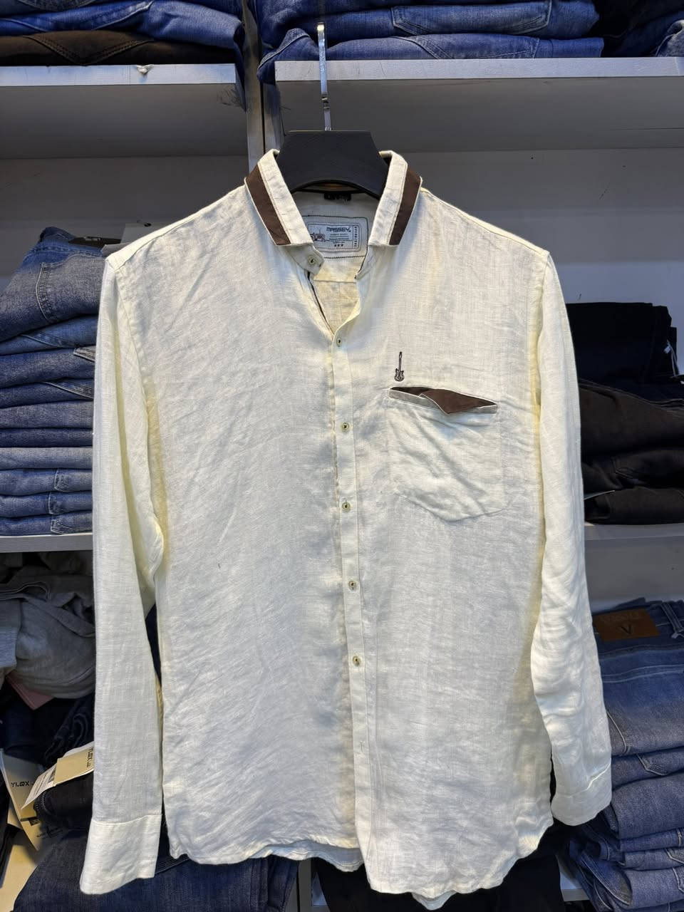 قميص للن قياس L
بنطرون للن قياس 34
العنوان حرية شارع مختار 
كرار الخليجي 
￼


**إذا كنت صاحب هذا الإعلان وتريد حذفه لأي سبب، رجاءا أرسل رسالة إلى الدعم الفني**