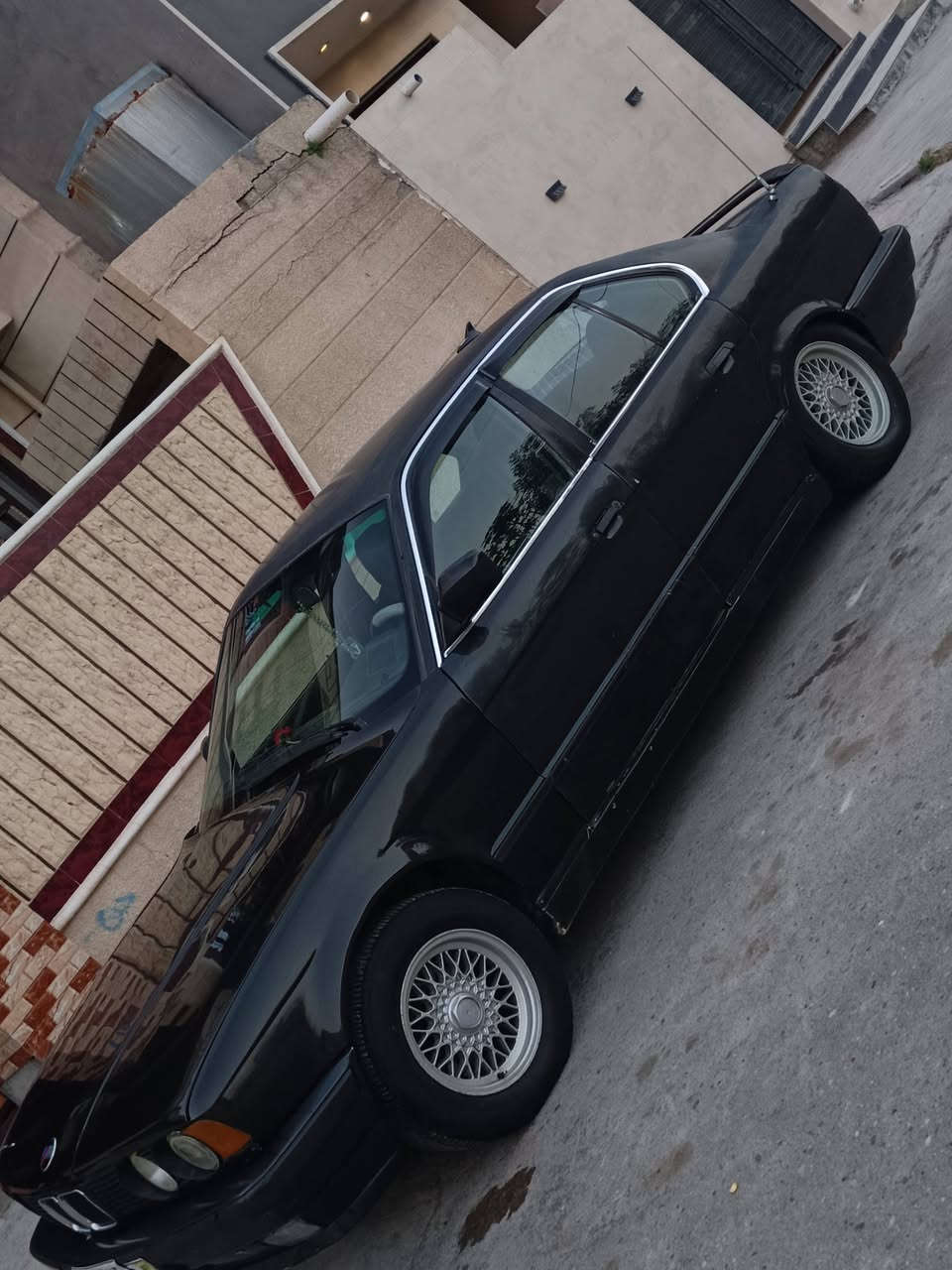 سلام عليكم بي ام 535مفتوح كير مكينه حاويه تخم تاير  يرادلها ترتيب بطاين سنويه صاقطه بسمي نقصها صدر امامي مكان سياره بغداد ابو اغريب السعر 38 ‏‪***********‬‏//***********
