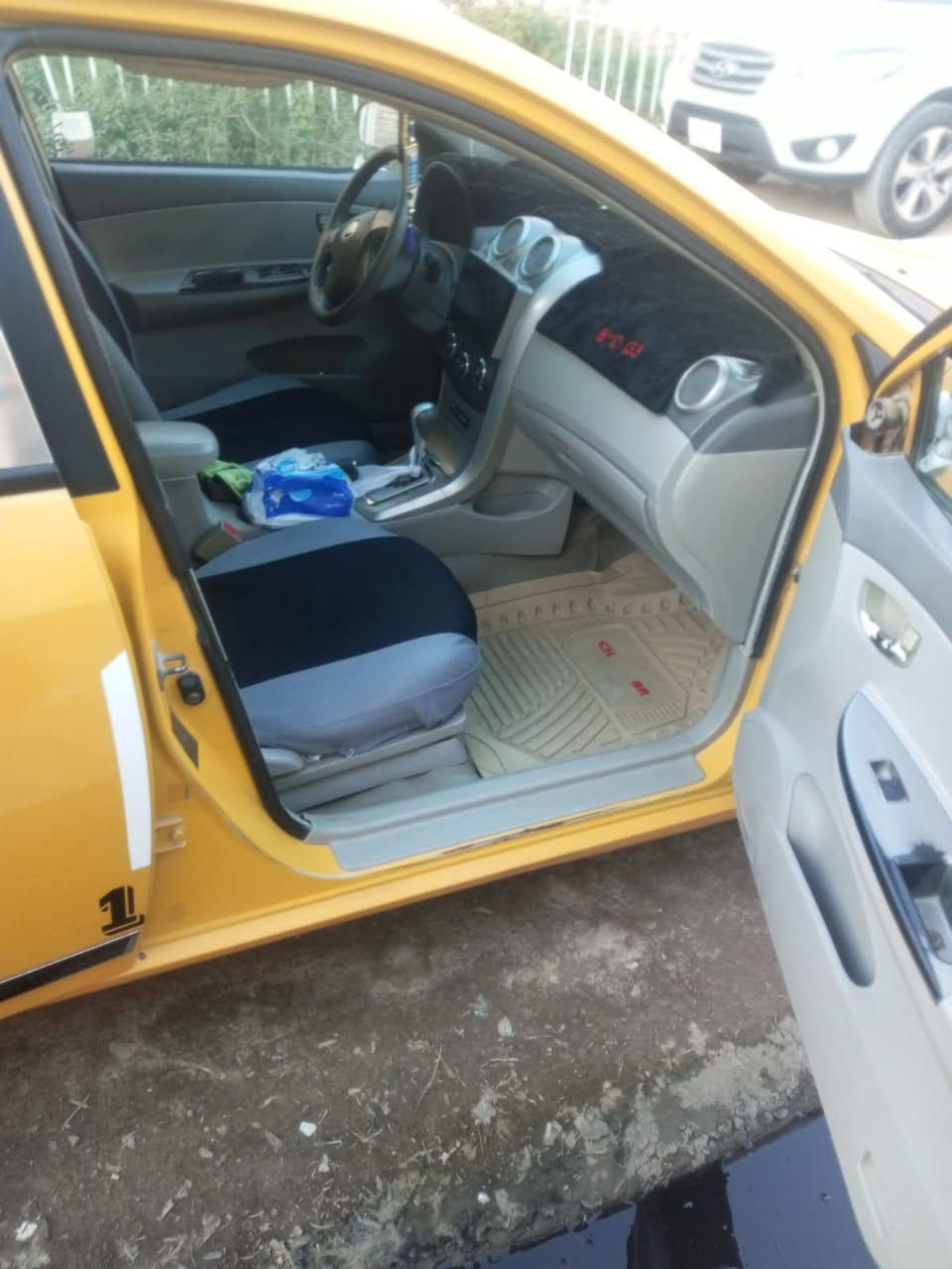 سلام عليكم
سياره BYD محور كير ومكينه مكفوله كفاله عامه سياره خير من الله مستعجل على بيعتها مكينه النحله 1800 السعر 53$ وبيها مجال قليل الشراي اتصال على الرقم ***********
