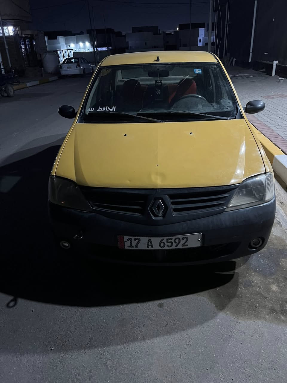 سيارة رينو 2010  مكفولة من ضربه محرك وكير مكفولات تبريد تدفئه شغال تبريد فقط غاز  رقم مثنى جديد مصفره هيئه مداور ثاني يوم   حدادية جديده سياره نظيفه جدا
السعر ٣٨ مع المجال  مكان السيارة السماوه 

0 782 988 6828
