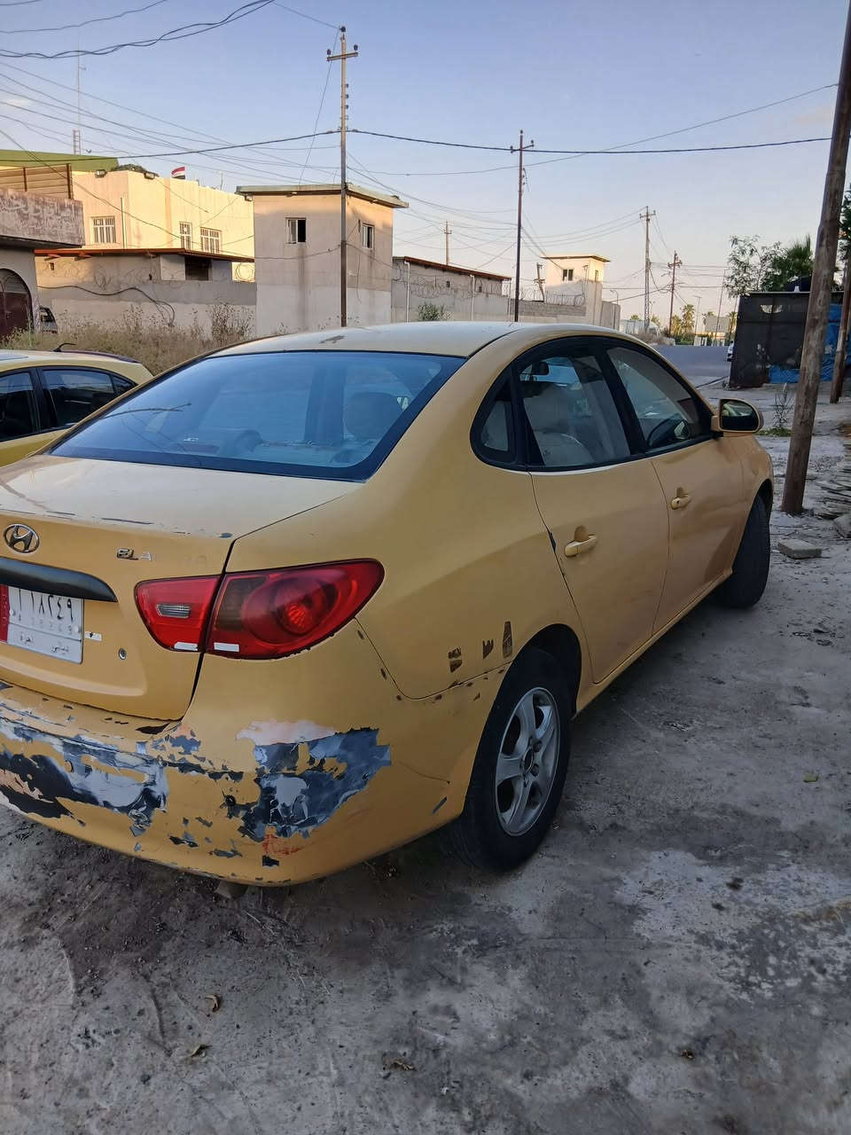 السلام عليكم النترا ٢٠٠٩ كير محرك خير من الله وعلى الفحص تبريد جيد جدا تايرات بحالة جيدة والسيارة تجي تجيكها كدام عينك  رقم ديالى ألماني بأسم جاري السعر ٩٠ورقة للتواصل الإتصال على الرقم ***********
