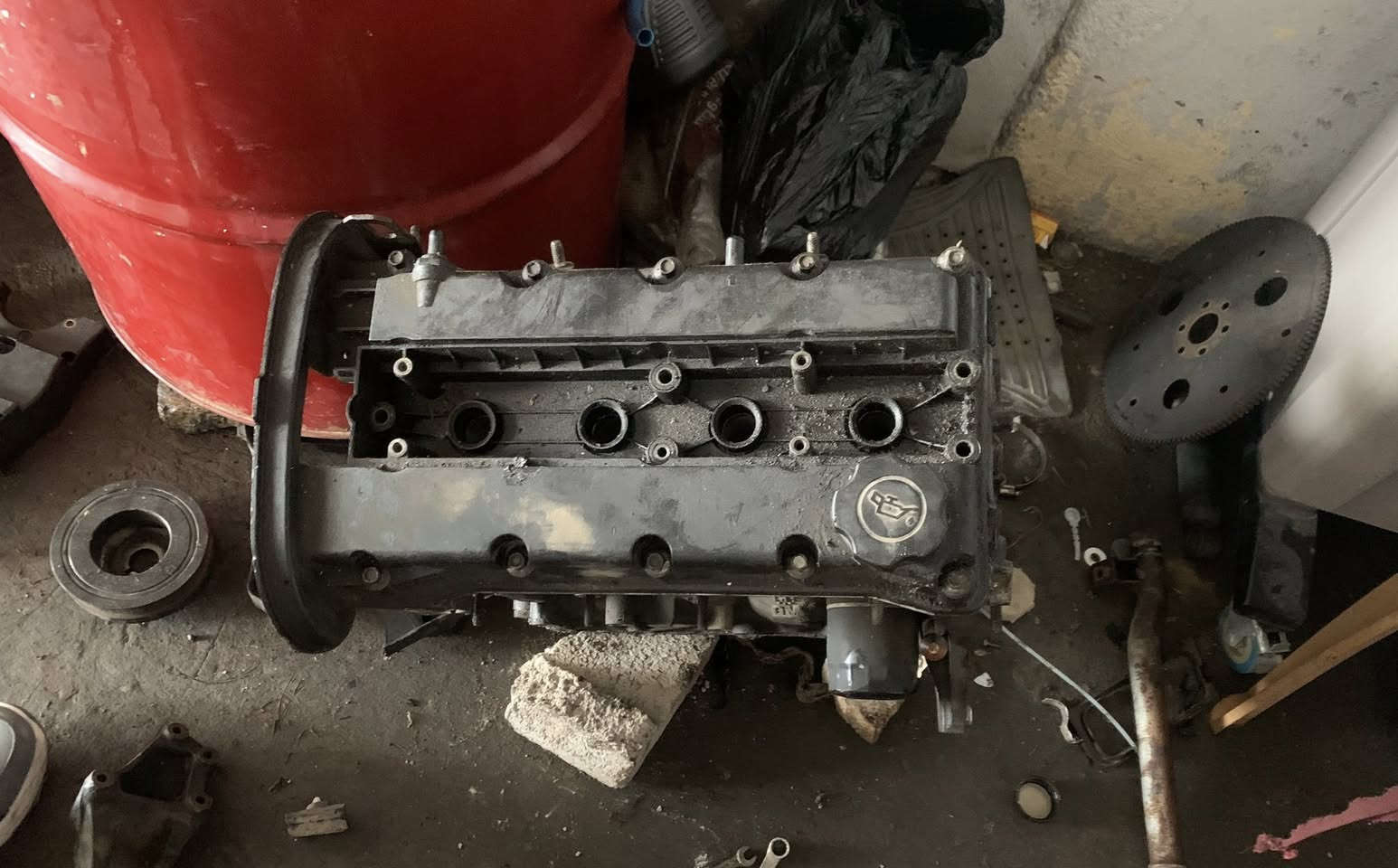 السلام عليكم 
اخوان عندي هذا المحرك مال اوبترا صارله سنة متروكه چان بيها صرف وبدلته
 سعرها مناسب التفيده يخبرني 
مكاني موصل الايسر
***********
***********
