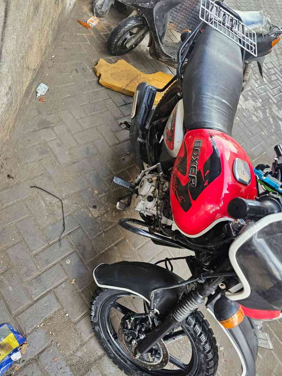 يالله السلام عليكم
بوكسر جبلي موديل 2023 كلش نضيفه

 (مرقمه بغداد لوحتين انكليزي) تحويل ثاني يوم مكفوله كفاله عامه مابيها برغي نقص ربع متذب عليها وبلعافيه ع ياخذها السعر مليونين و450 وبيها مجال بسيط

مكاني بغداد مدينة الصدر  

متواجد خاص


**إذا كنت صاحب هذا الإعلان وتريد حذفه لأي سبب، رجاءا أرسل رسالة إلى الدعم الفني**