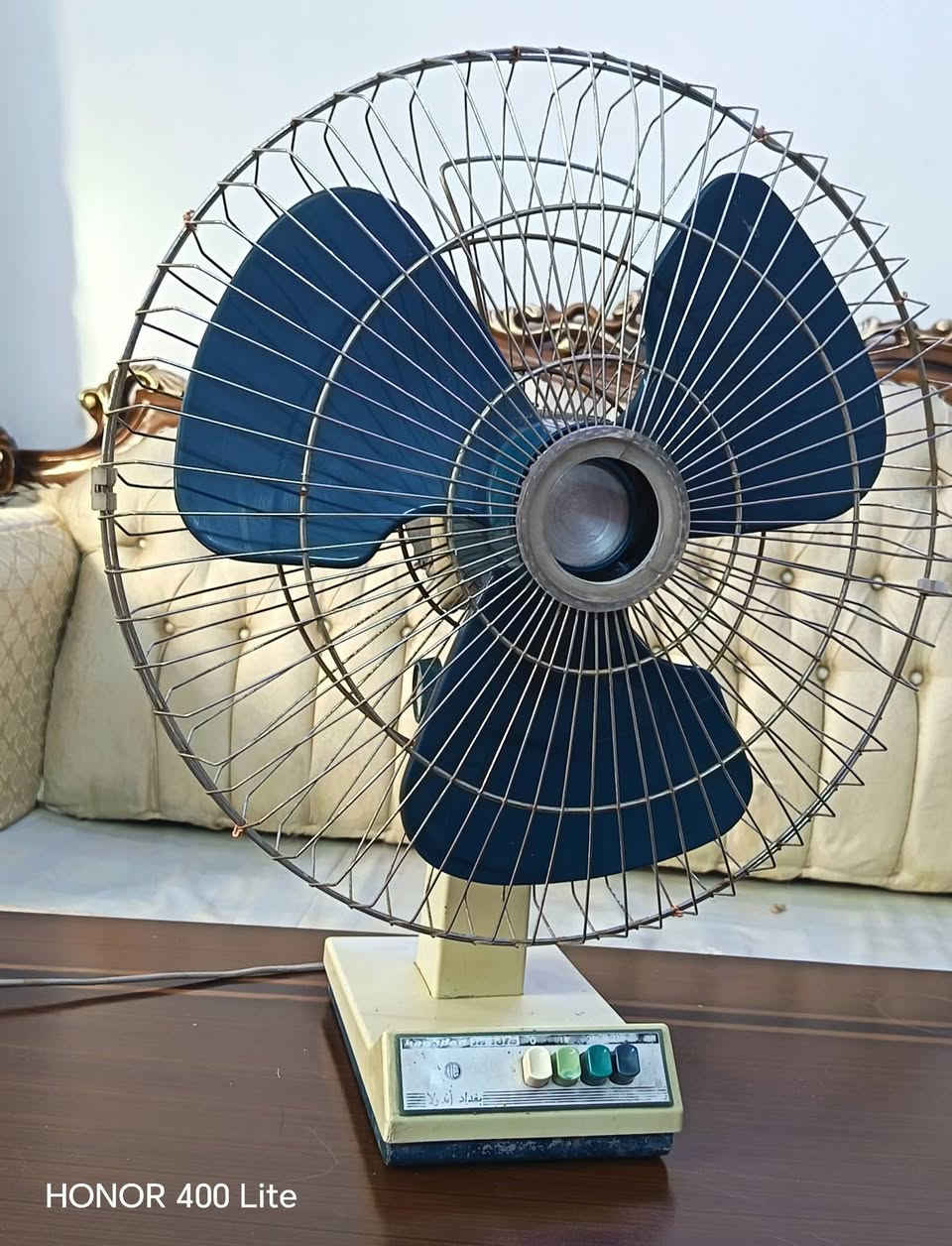 مروحة منضدية نوع بغداد اندولا شغالة وعلى الفحص بس الدكم مالتهة يرادلهة صيانة السعر ٢٥ وبيها مجال المكان البياع  للاستفسار خاص


**إذا كنت صاحب هذا الإعلان وتريد حذفه لأي سبب، رجاءا أرسل رسالة إلى الدعم الفني**