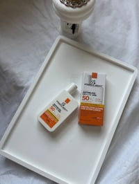 لا روش بوزيه • واقي شمس سائل • SPF50