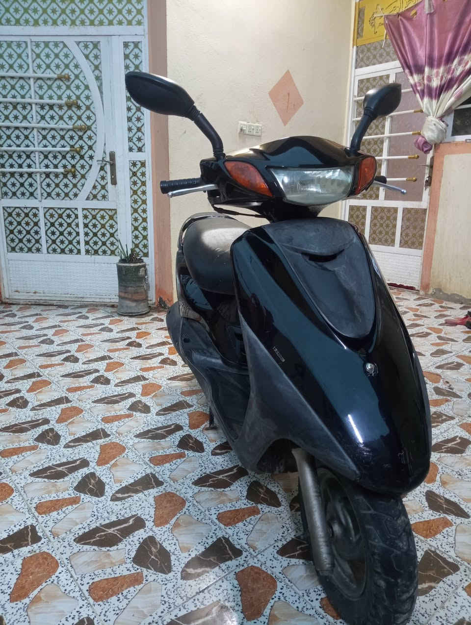 السلام عليكم للبيع دراجه بريز اكزز لايت عالي دراجه مكفوله مكينه كلجات كفر ختم واحد خارج وداخل دراجه مكفوله كفاله عامه من ناحيه كلشي ما ناقصهه برغي  ما مفتوح بيهه السعر اتصل عنوان ديالى /***********
