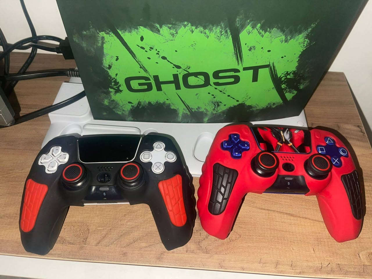 سلام عليكم بلي ستيشن 5 للبيع 

كامل ملحقات كارتون مع جوستك عدد ثنين اصلي مع ستاند RGB مع اقراص عدد ثنين مع كفر الجهاز الأصلي الأبيض مع اشتراك 3 اشهر بلاس الفاخر 🔥🔥🔥🔥 

عنوان الكمالية *********** للاستفسار
