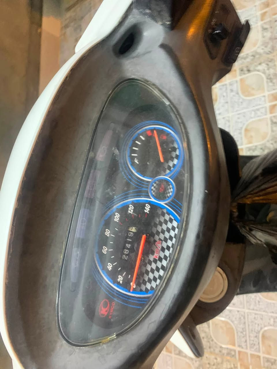 السلام عليكم
كامكو موديل 2016
فحل مكينه150cc
بگ كرستال
مكفوله المكينه
السعر مليون و100 وبيها مجال للشراي
التواصل:***********
