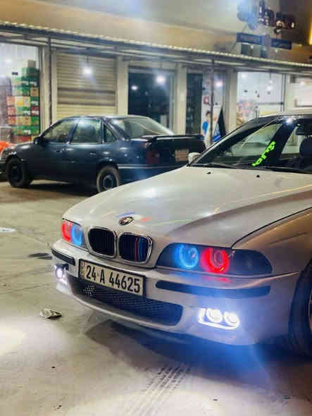 السلام عليكم بي ام دبليو صقر موديل 2000كير محرك شرط محرك 6 دبل فانوس طخم امامي كله جديد طخم تاير جديد كهربائيات كلها شغاله رقم دهوك دولي السنويه الئ 2027ادامة كامله للمحركقبلعشرة ايام يم سربست سرفس كامل ابلكات مع نوزلات كله جديد الضررتعديل بارد بسيط جدا في الجاملغ الامامي اظافة الى البونيد كدر شبر ويوجد بخ كدر 10سانتيم في الجاملغ الخلفي واسفل باب الخلفي ايضا بالنسبه للطخم الخلفي يراد له ادامه بسيطه مع الستلايت شرط التحويل فقط والكشنات شويه يعوزها ترتيب السعر 88 وللتواصل اتصال على الارقام الاتيه ***********
***********
