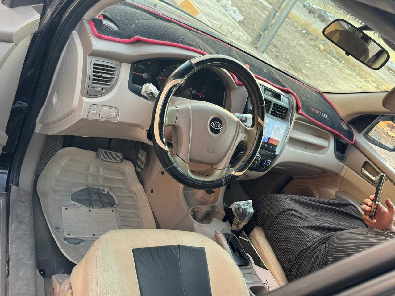 للبيع كيا اسبورتج خليجي محرك ٢٠٠٠ دوش مرغوب شرط لاتنقيص ولا تبخير صبغ قبق صندوق السونار مرفق بمنشور السياره جاهزه تبريد تخم تاير سنويه بسمي شرط التحويل 

السعر ١٠٥ وبيه مجال 
للاستفسار ***********
مكاني تكريت

