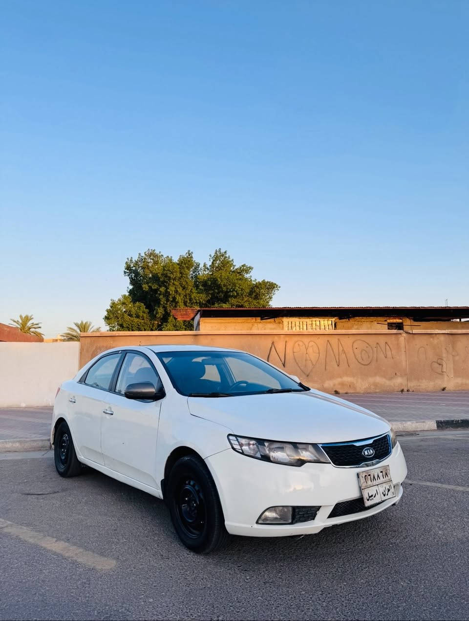 سلام عليكم سيراتو 2013 خليجي
بيع او مراوس
محرك 1600 دوش كير 6 نمر
تبريدها خير من الله
مكينة لا تبخير ولا تنقيص
حدادية جيدة
السيارة بيها رشات صبغ

مواصفاتها
تحكم ستيرن جهتين
اشاير بالمري وشفط كهربائي
كاميرا وتاب وحساسات خلفية
بريك نظام ABS 
تخم تاير امامي جديد
وباتري جديد
السعر 90
موجود ع الرقم والواتساب 
***********
