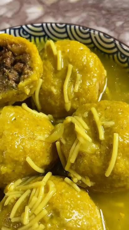 ع بركة الزهراء نستقبل طلباتكم لوجبة العشاء أطيب تشريب كبة برغل جدر مطبوخ وجاهز شغل بيت ونظيف الله شاهد الجدر يحتوي ع 10 قطع حجم عائلي السعر 7 تردون اصفر او احمر حسب طلبكم توصيل داخل السماوه  
 فقط الحجز مراسلة الحساب


**إذا كنت صاحب هذا الإعلان وتريد حذفه لأي سبب، رجاءا أرسل رسالة إلى الدعم الفني**