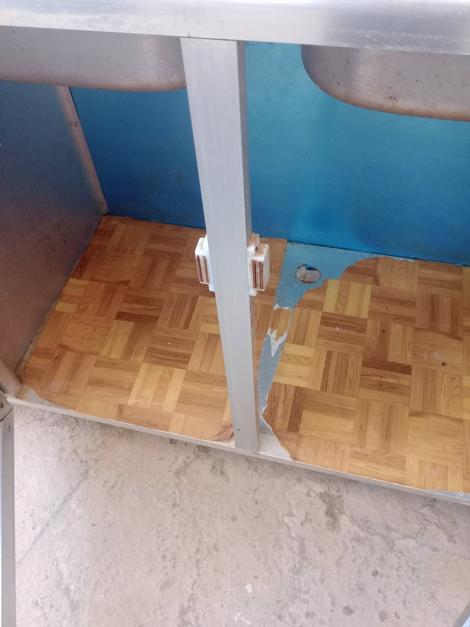 كاونتر سنك مستعمل للبيع سعرة 50وبي مجال بسيط مكان حي المصطفى للتواصل راسل الصفحة


**إذا كنت صاحب هذا الإعلان وتريد حذفه لأي سبب، رجاءا أرسل رسالة إلى الدعم الفني**