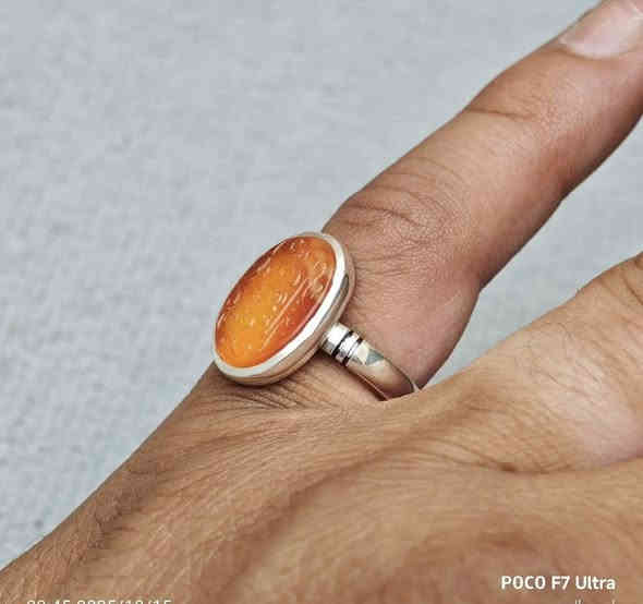 عقيق يماني لون جزري طبيعي 
بصياغة ملائية ثقيلة متينه اصيلة

نقش عليه🤲🏻🤲🏻 (اللهم علي على محمد وال محمد ))

بصياغة يدوية اصيلة عيار 925 

اكثر عن السعر    75 الف مع التوصيل سعر نهائي 😇

راسلني عل الخاص لطفا 

أو الاتصال ***********

موجود واتساب عل هذا الرابط 

‏مراسلة احمد الربيعي الصائغ كهف الاحجار عبر واتساب. https://wa.me/message/OEI26QOEYZ7TO1
