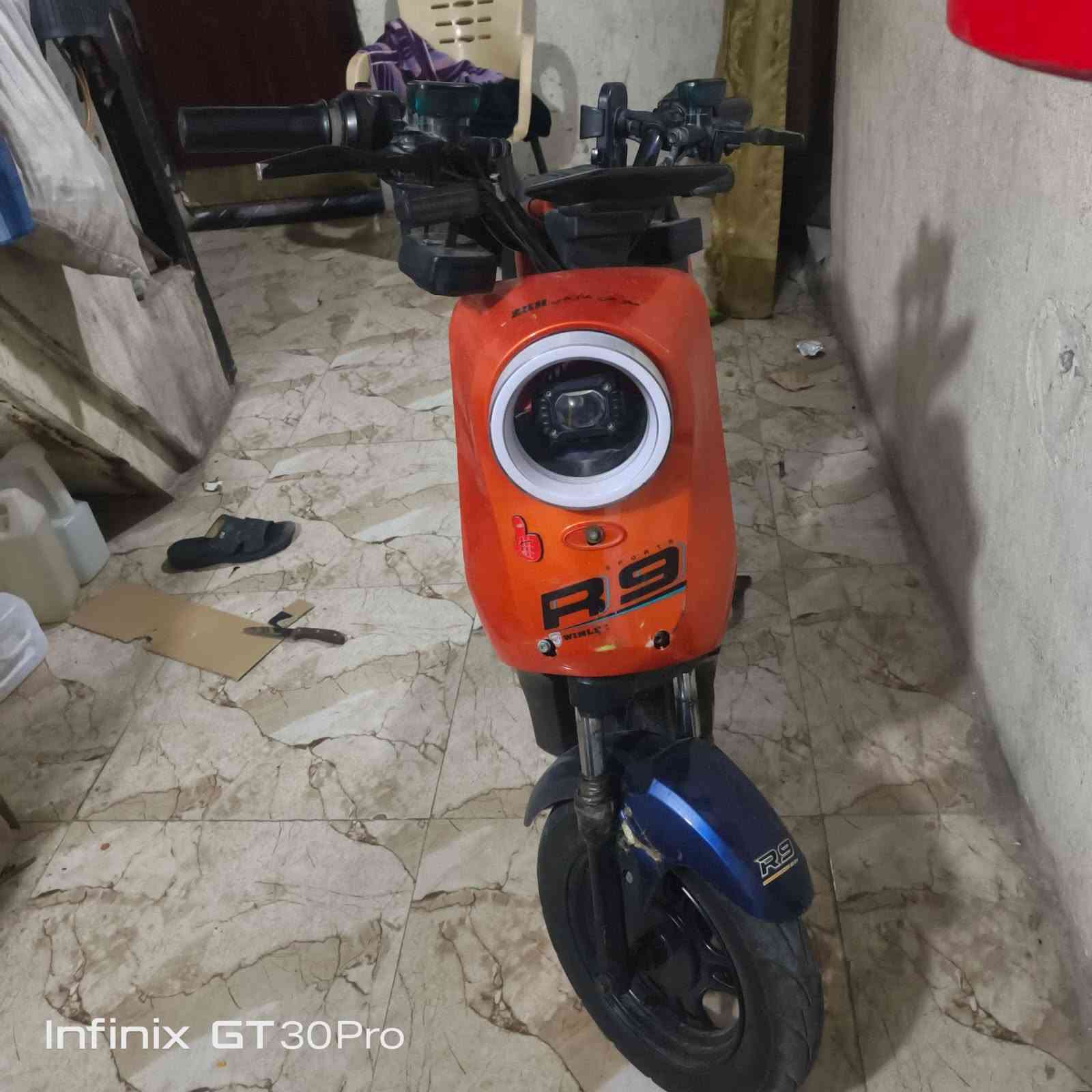 دراجه لبيع نضيفه كلش بصره ٥ميل.  
***********
