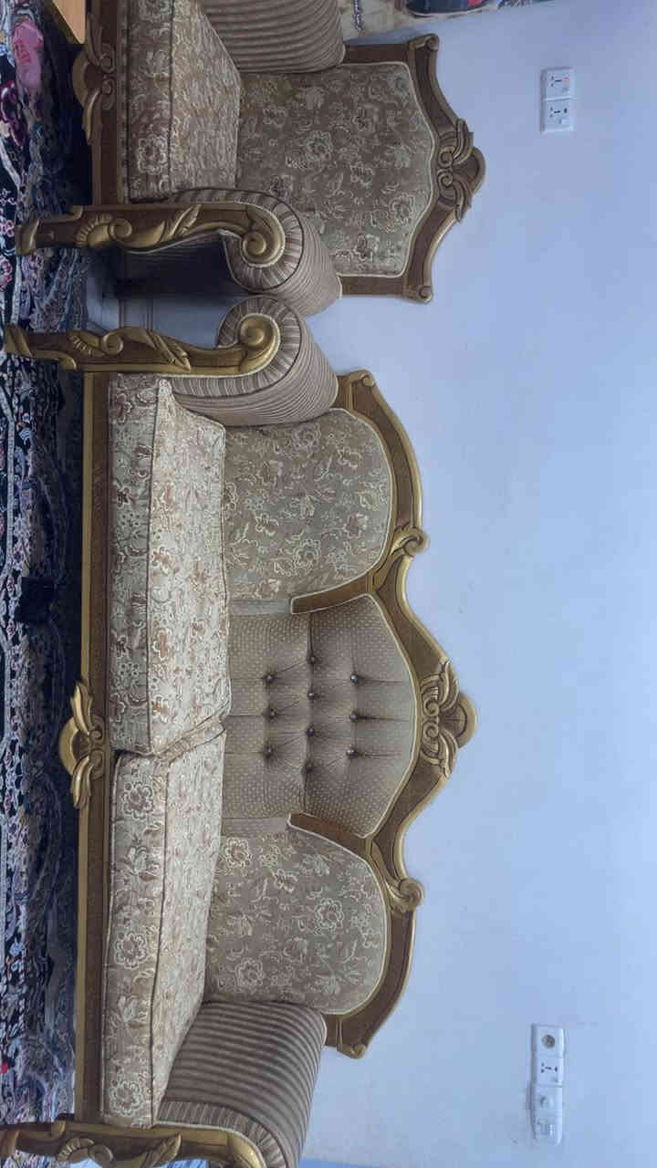 تخم قنفات ملكي 6 قطع كل عيب ما بي شرط نضافه 300 

اتصال عل *********** كركوك, العراق
