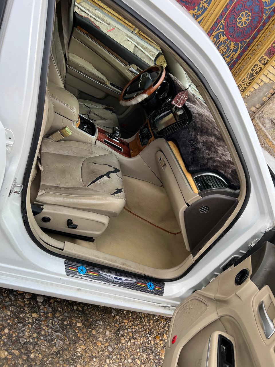 السلام عليكم كلايسر 2013 فول مواصفات السياره بعد معروف الفول بدون شرح رقم بصره السياره داخله سرقه ابواب 4وبيها خياس والهلالات الجاملغات بيهن صبغ اثر خياس  رقم بصره  السعر 155بيها مجال قليل شرط تحويل بدون وكاله ***********
