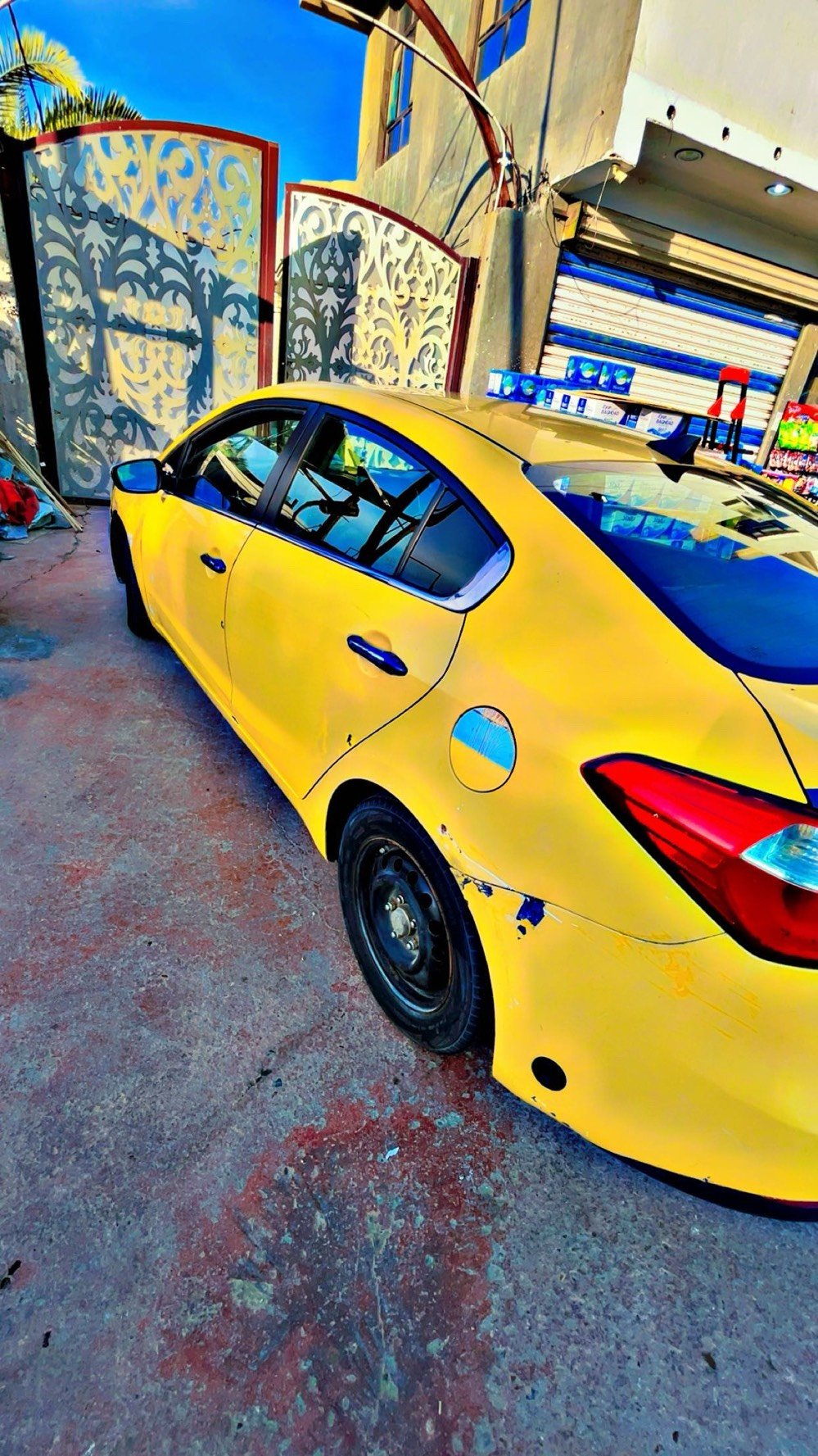 أعاده المنشور سبب وعود كاذبة كيا فورتي 2016 وارد امريكي مكينة 2000 جي دي اي حادثها جاملغ وبنيد فقط تخم تاير تبريد كهربائيات كلها شغالة سيارة جاهزه وبيهه منظومه غاز بسمي مكاني بغداد جسر المثنى منطقه شاطي التاجي السع105$وبيها مجال 

***********