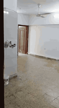 السلام عليكم
شقه سكنيه للأيجار في منطقه البياع شارع عشرين قرب مطعم الشيف السوري مقابل اسواق اميره سابقآ 
الشقه طابق ثاني يعني ( صعده درج )
غرفه وصالة وخدمات موضحه في الفديوا السكن عوائل فقط
الشقه نظيفه مابيه نقص بس شغلات بسيطه 
تانكي وماطور موجودات سخان مابيها ودوش حمام مابيها
للاستفسار والتواصل اتصال او واتساب ***********
